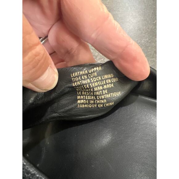 Earth womens size 10 black leather slides sandals - Picture 4 of 4